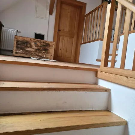Grafonzeva Domacija Ferienhaus *