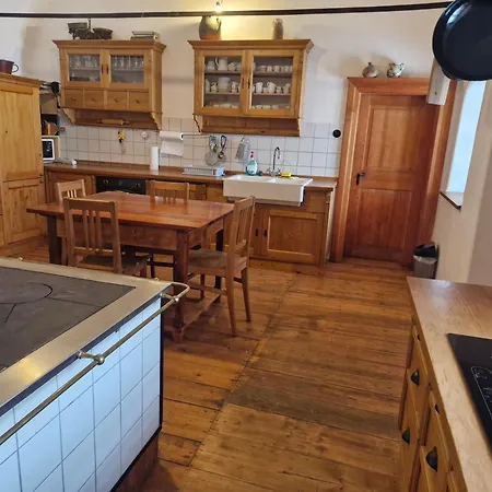 Grafonzeva Domacija Nyaraló