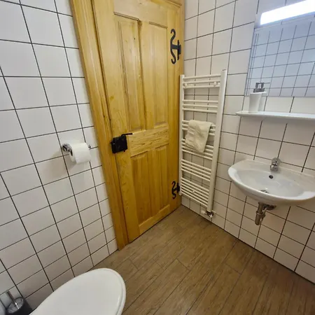 Grafonzeva Domacija * Zgornja Scavnica